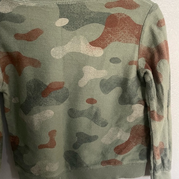 Carters Toddler Boy 24 months Green Camo Print Long Sleeve Top - Picture 8 of 9